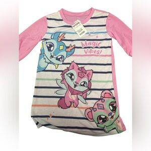 Girls size 4 night gown NWT Magic Mixings